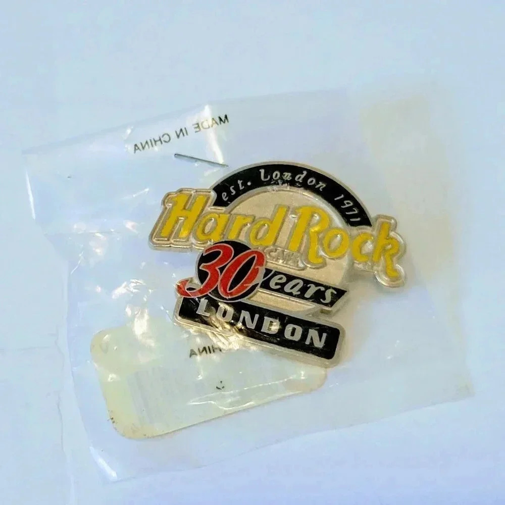 Hard Rock Cafe London Pin NWT 30th Anniversary